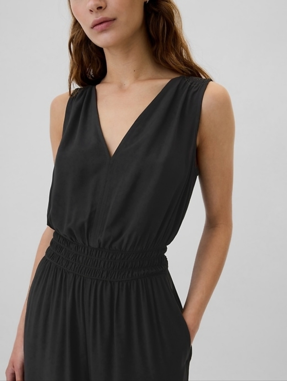 GAP Black Sleeveless V-Neck Jumpsuit - Size S - New With Tags